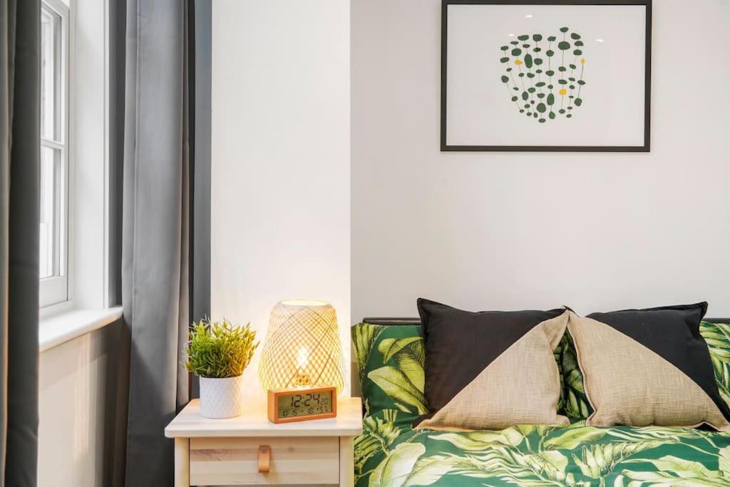 Modern 2 Bedroom Apartment In The Heart Of London Eksteriør billede