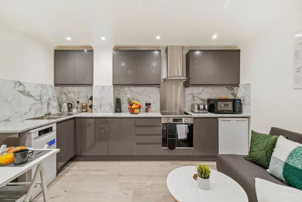 Modern 2 Bedroom Apartment In The Heart Of London Eksteriør billede